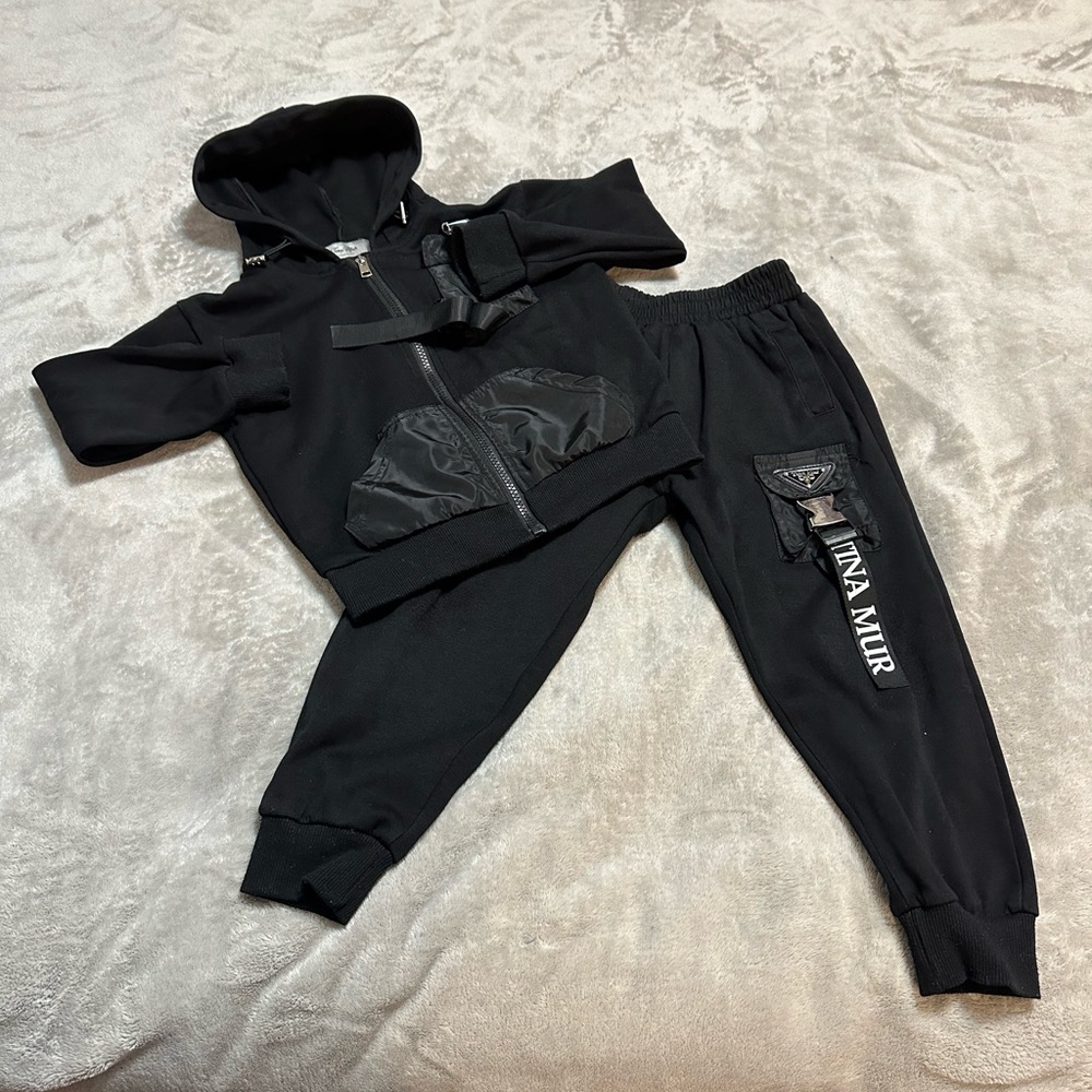 Tina Mur boys sport suit set